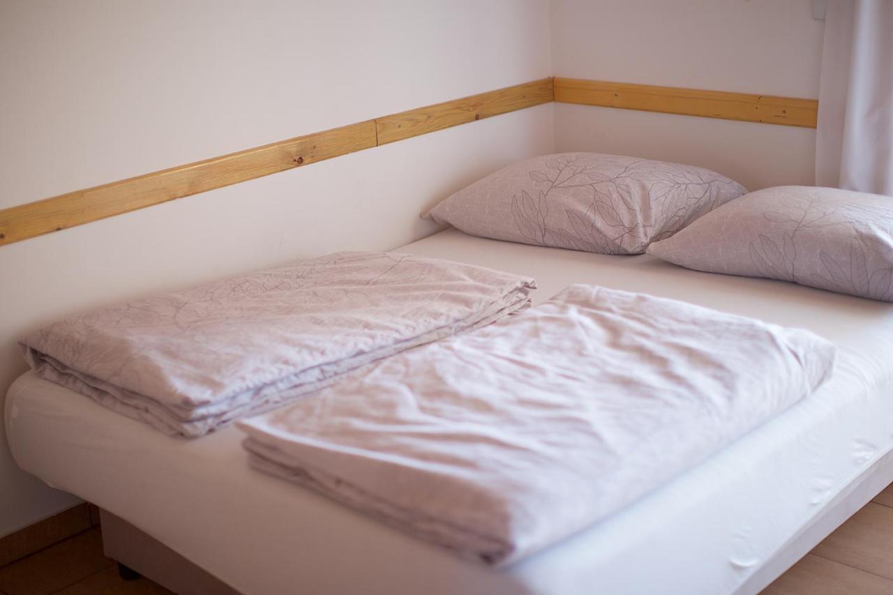Tourist Farm Apartments Lovrec Jirsovci Ngoại thất bức ảnh
